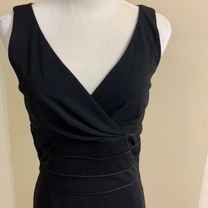 Kay Unger sleeveless Black dress